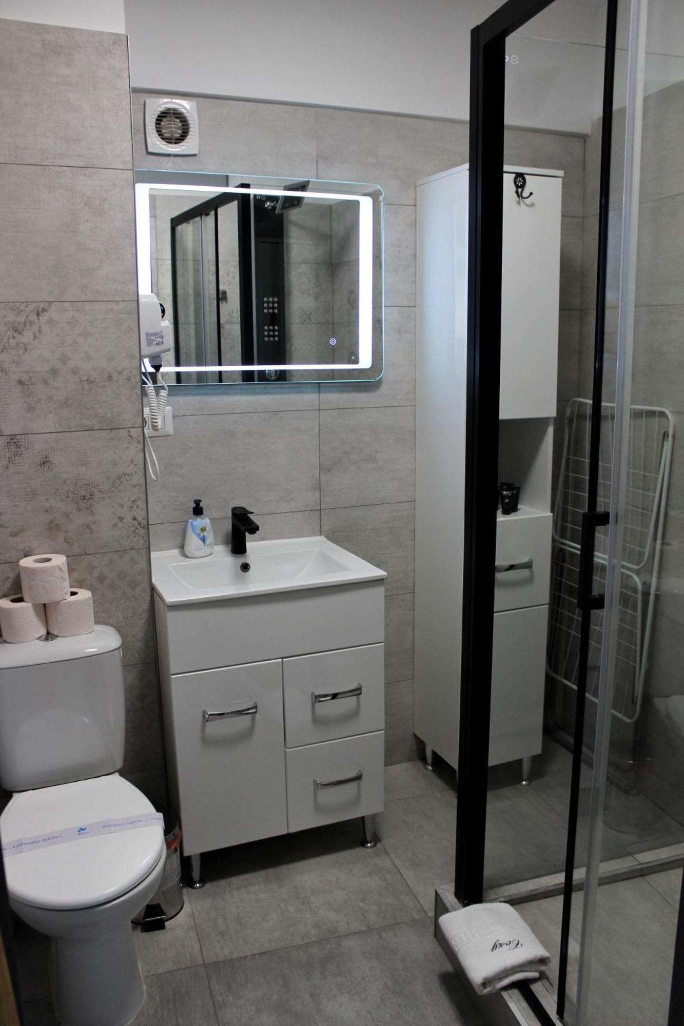 Cozy Apartments In Centre Of Suceava Near Kaufland And University 外观 照片