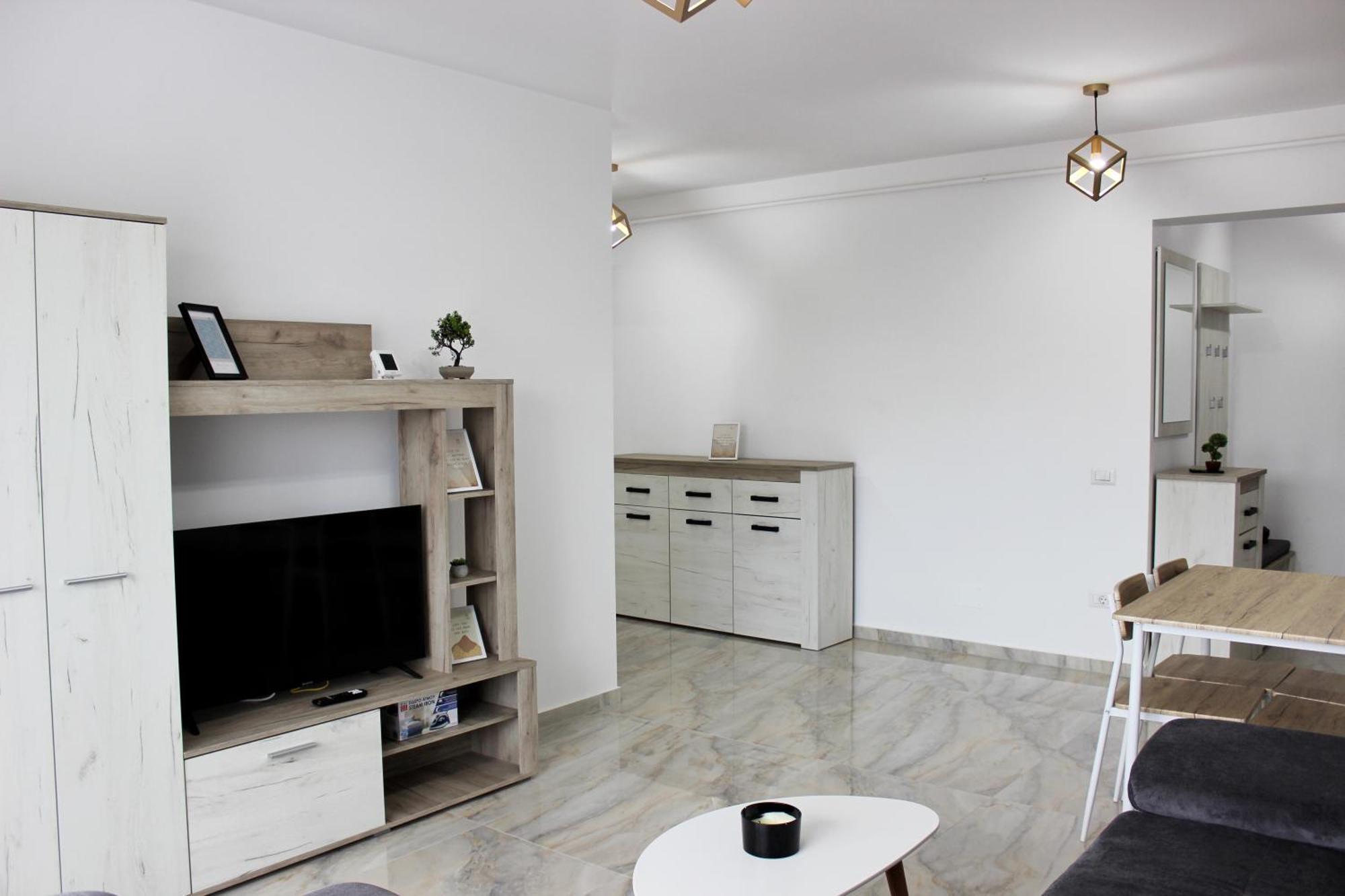 Cozy Apartments In Centre Of Suceava Near Kaufland And University 外观 照片